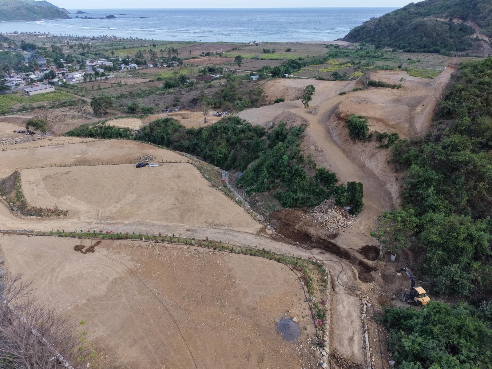 Tampah Elements: view plots near Selong Belanak