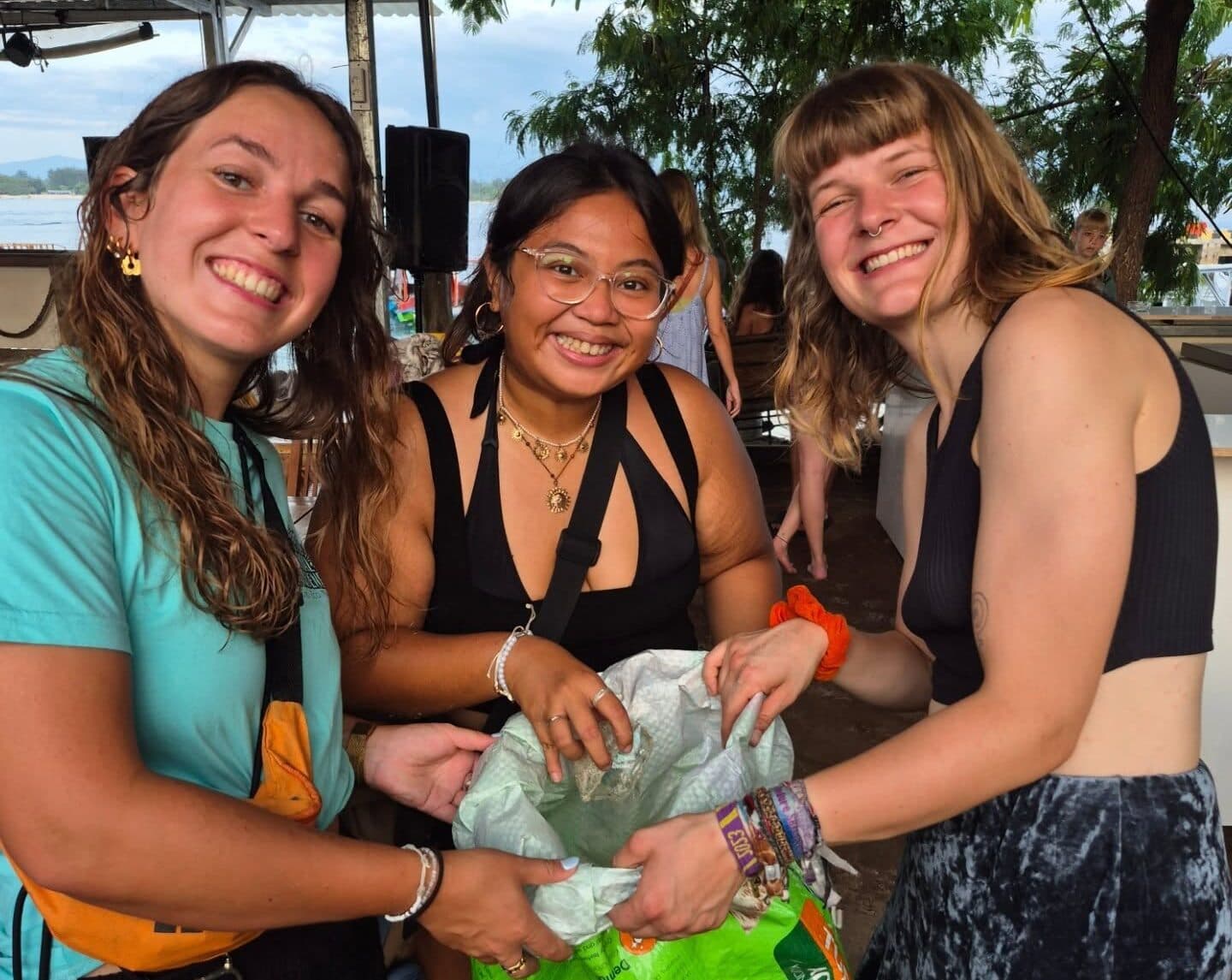 Debris Free Friday at Hotel Lumi